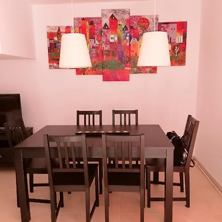 Casa Lua קוניל דה לה פרונטרה